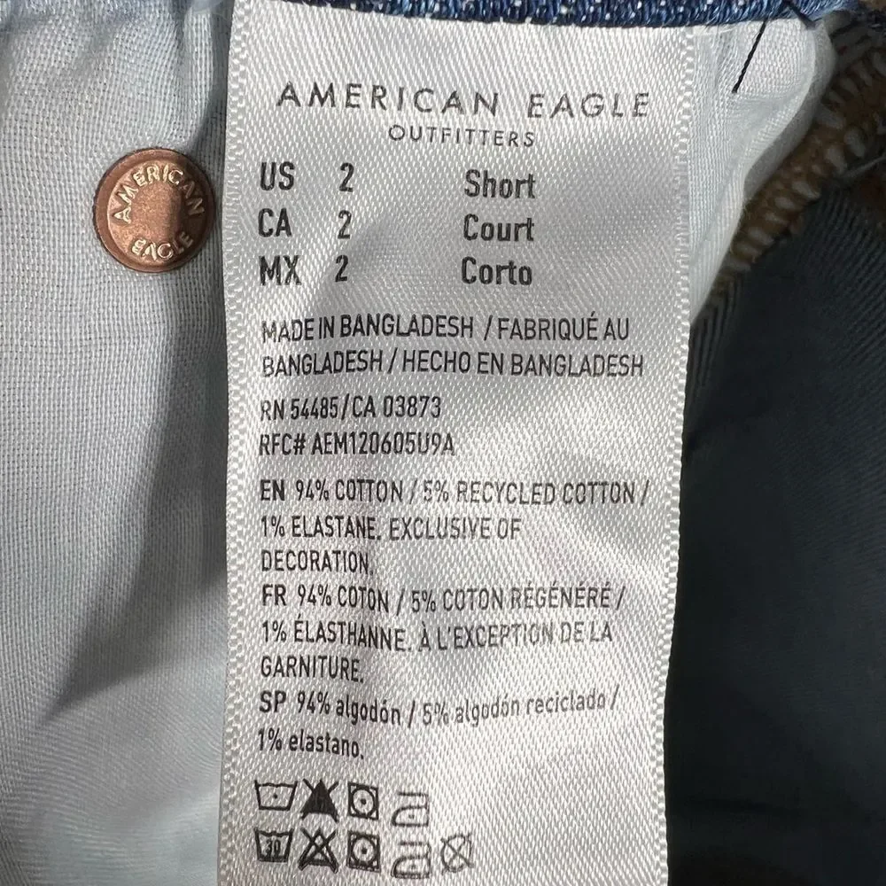 American Eagle Stretch Curvy Ripped Straight Jean Size 2